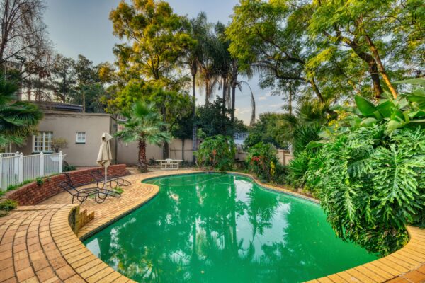 Create Your Dream Backyard: 10 Beautiful & Inspiring Landscaping Design Ideas
